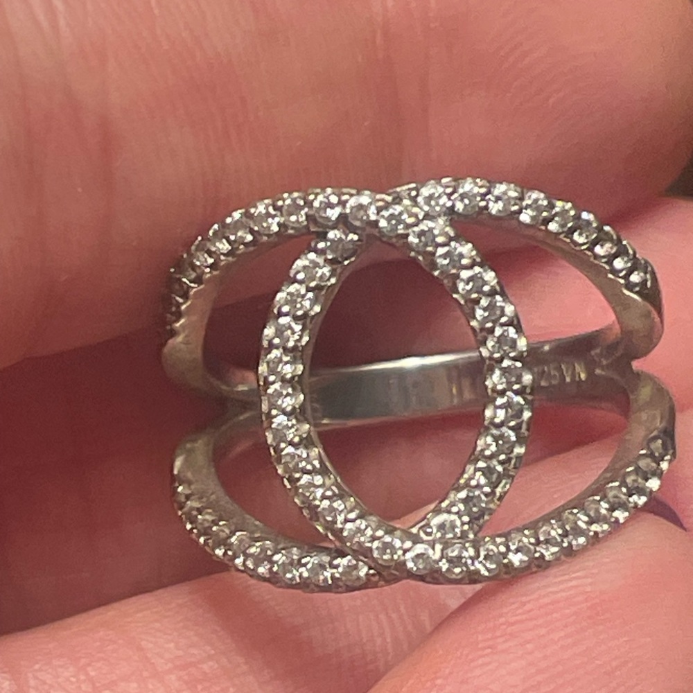 Alliance ring